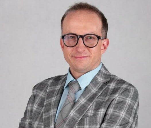 Naukowiec Roku US — dr Radosław Zych z INOPiB!